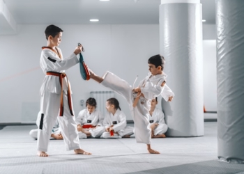 Sztuki walki dla początkujących – jak zacząć trening?